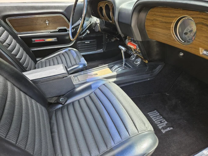 Vehicle image 60