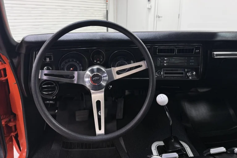 Vehicle image 113